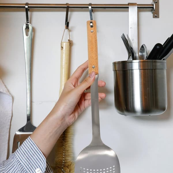 Wokspatel i rustfritt stål, stekespade, ergonomisk utformet
