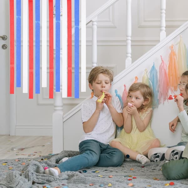 6 st kräpppappersrulle feststreamer streamer papper målningsbar vikbar vit röd