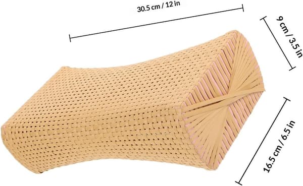Andningsbar cervikal nackkudde med simulerad rottingdesign, plastmaterial