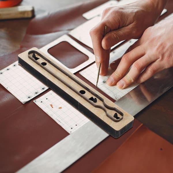 Læder Nøglering Rem Skærestøbe DIY Læder Håndværk Form Træ Skabelon