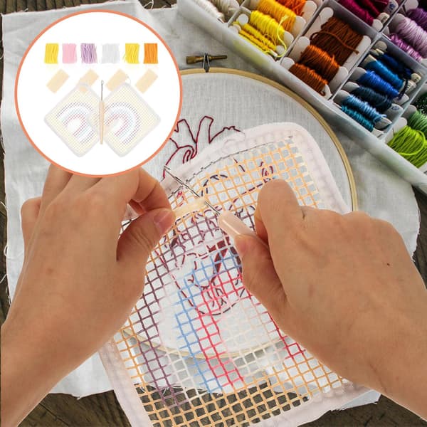 DIY Broderi Coaster Kit Regnbue Lys Beige Latch Hook Sett med Koppmatte Materialer