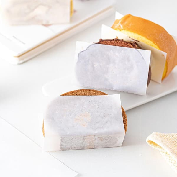 100 st förpackningspappersrulle, oljebeständigt papper, stabilt förpackningsstöd, bekväm förvaring, vit