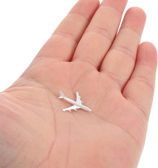 5 st miniatyrflygplansmodellset i vit plast 1,8 cm x 1,6 cm