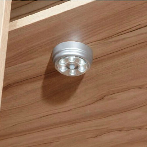 Mode 6 LED-lampa med PIR-rörelsedetektor