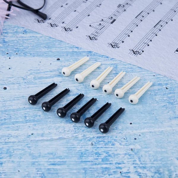 100 stk Ballad Gitar Stolpinner Strengplugger Lettvekt Plast Passer de fleste Standard Stolpinner Hvit