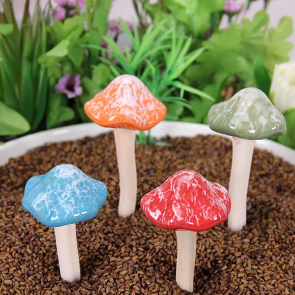 4 stk. miniatyr keramiske soppfigurer Soppdekorpynt for terrarium hagedekor