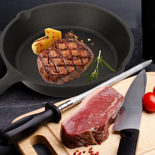 Mini støpejernspanne for eggsteking, svart jern, sklisikkert komfortgrep, solid husholdningsstekepanne