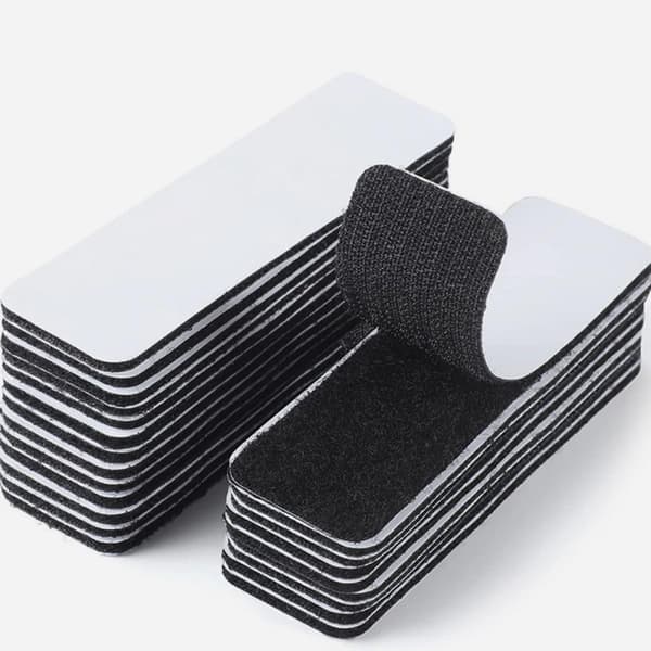 8 stk. sorte firkantede selvklæbende sofapuder 50x100mm stærk velcro til sofapudegreb