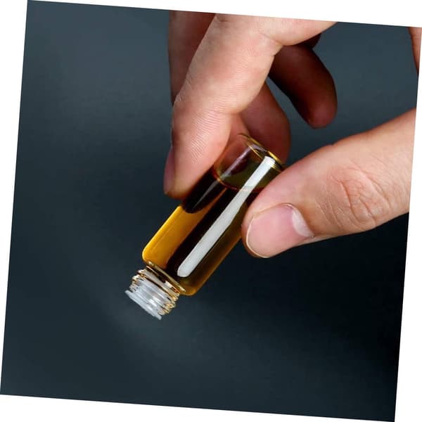 24 st Mini eteriska oljeflaskor i glas 5 ml Resekosmetikflaska