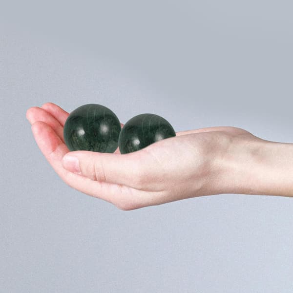 2 stk. Jade Håndmassage til Håndtræning og Håndledsterapi Naturligt Jade Materiale