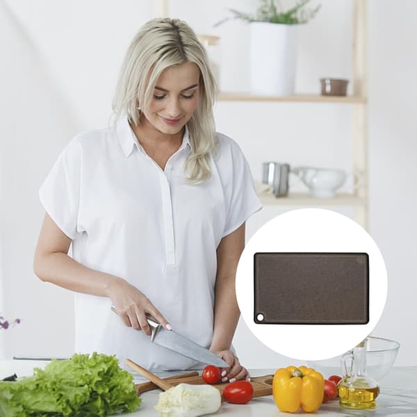 Skärbräda i plast för grönsaker och kött, lätt och slitstarkt PP-material