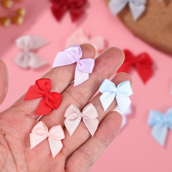 180 stk. Mini Satinbuer i Assorterede Farver Inklusive Sort, Lys Guld