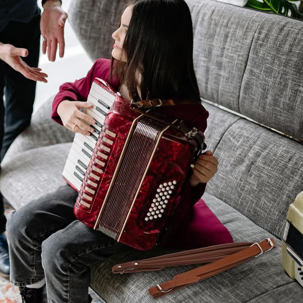 Harmonikaremme 2 stk. farvede stropper, PU i justerbar kaffe åndbar og stressreducerende bas harmonika