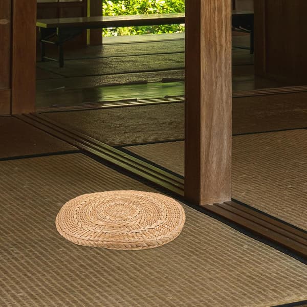 Flätad halmkudde golvkudde med japansk design, halmvävt material