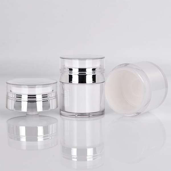 Luftlösa pumpburkar 2 st 15 ml fuktkrämsdispenserflaskor push lotionbehållare