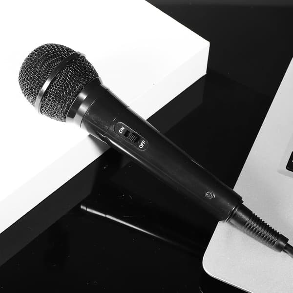 Dynamisk kablet mikrofon med 6,5 mm kontakt for direktesending og vokalbruk