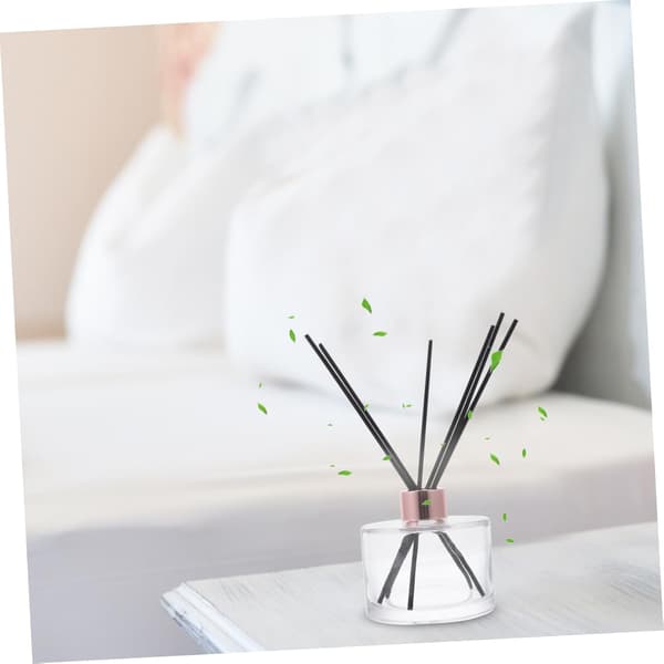 Glass Aromaterapi Flaske Diffuser Sett 200ml med 6 Svarte Rottingspinner og Gullhette