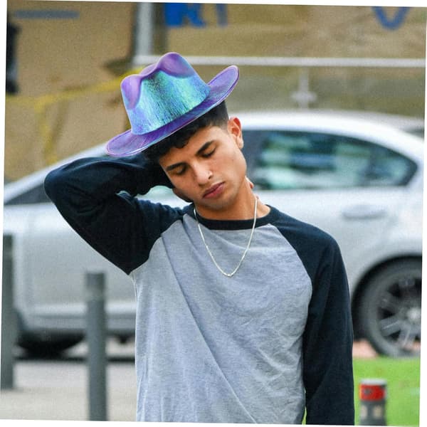 Iriserende cowboyhat til fest, glitrende fancy cowboyhat til karneval, lilla iriserende til Halloween