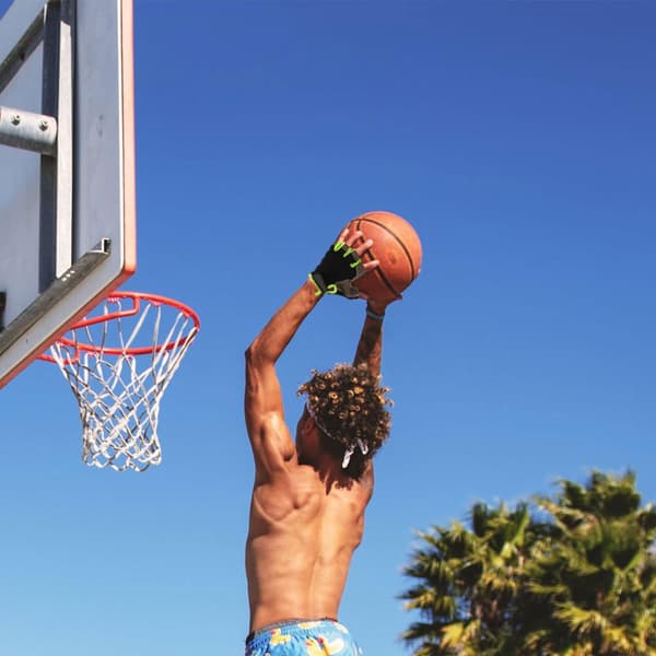 Basketballferdighetstreningshansker for barn Justerbar håndleddsstropp og pustende stoff
