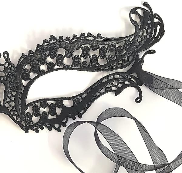 Mask (svart)