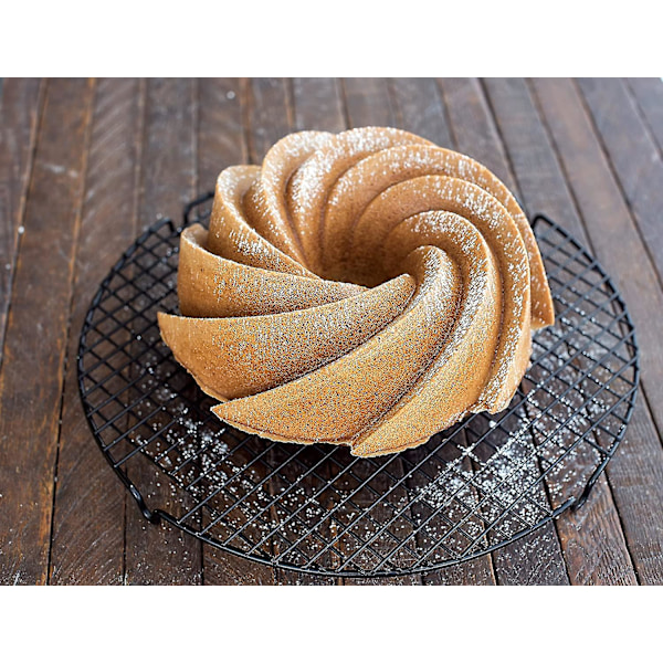 Valettu alumiini, kakku elegantin kuvioinnin kultaisilla yksityiskohdilla 1 kpl