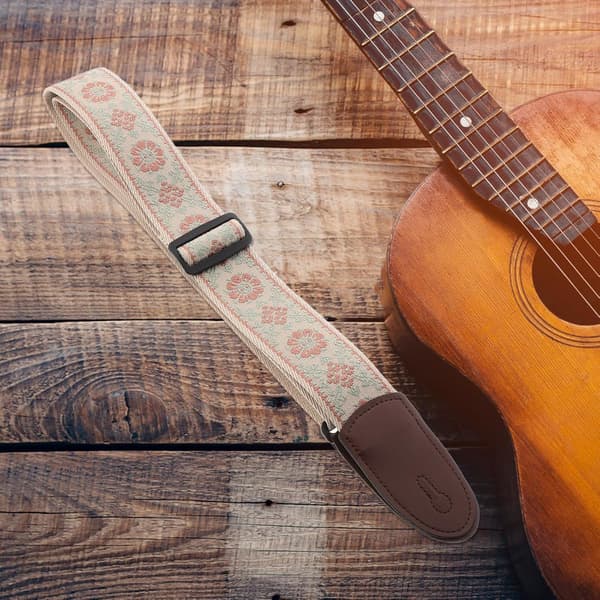 Etnisk justerbar gitarrrem Bred bekväm crossbody för akustisk gitarr bas ukulele-spelare