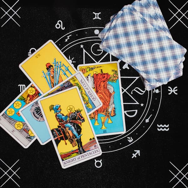 Tarotdug og opbevaringspose sæt til alter tarotbord lavet af sort flonel