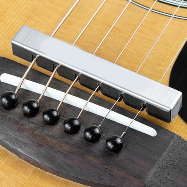 Gitarrdämpare i aluminiumlegering för brusreducering och volymkontroll vid övning
