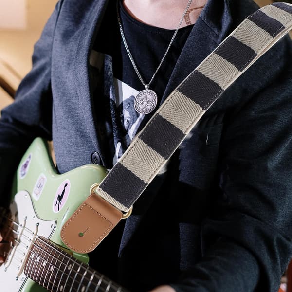 Justerbar marinblå gitarrrem i bomull med läderändar, slitstark och robust randig stil Ukulele-bälte