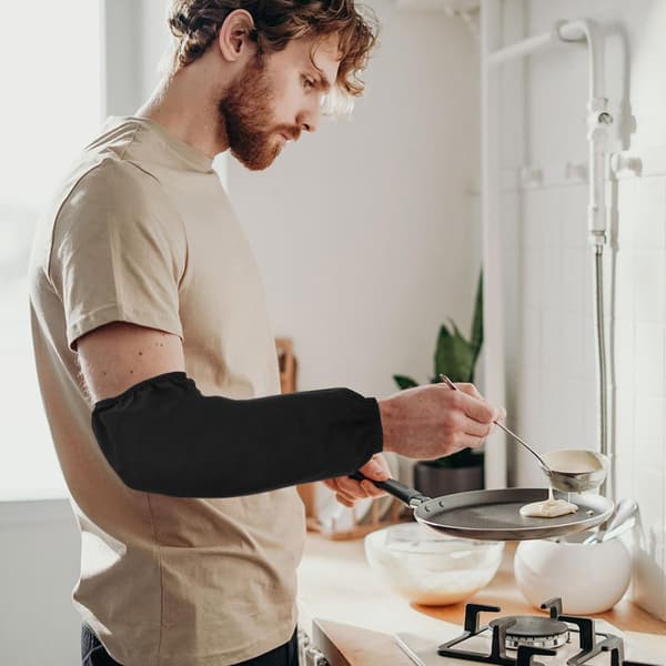 2 stk vanntette oljetette armermer laget av solid vanntett stoff