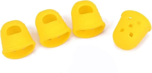 Gitarr Fingertoppsskydd Silikon Plektrum för Ukulele Gitarr Mandolin (4st Storlek L Gul)
