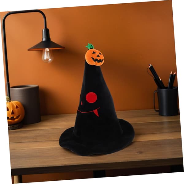 Sort heksehat med stor skygge, behageligt Halloween-tilbehør