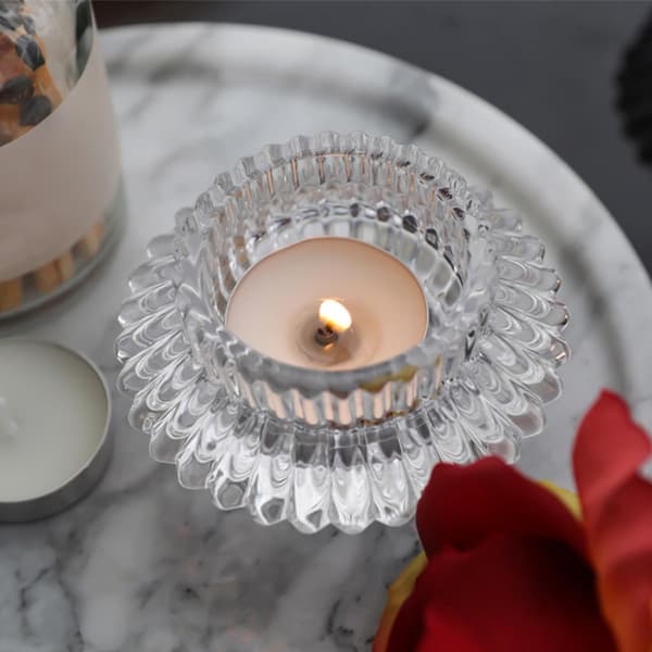 2 stk. telysglass, lysestaker i glass, flat bunn, elegant, moderne design, enkle å bære