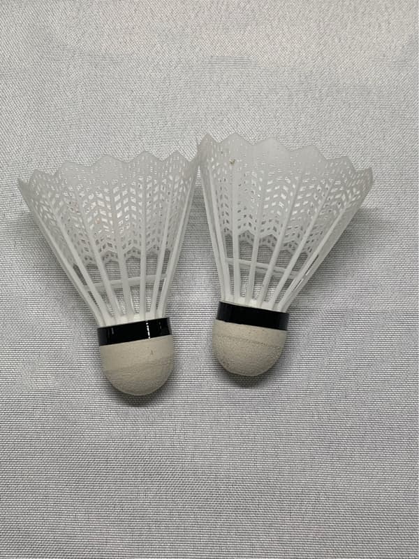 12-pack utomhusplastbadminton (vit)