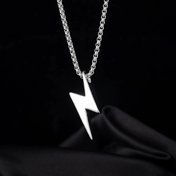 Punk Lightning Hänge Halsband Blixt Titan Stål Hänge Motorcykel Street Smycken Present Män och Kvinnor Silver XXF