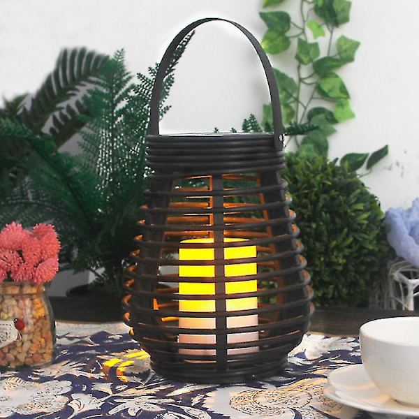 Rattan-effekt solcells-LED-trädgårdslykta