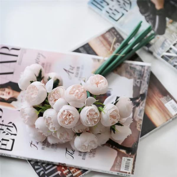 27 rosor Kamelia Bukett Bröllopsdekor Blommor Beige
