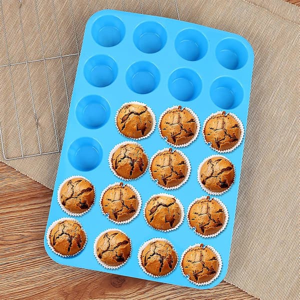 Sæt med 3 non-stick silikone muffinforme til 24 muffins