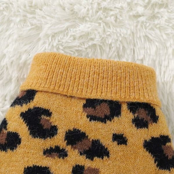Stickad vinterleopardmönstrad hundtröja gul