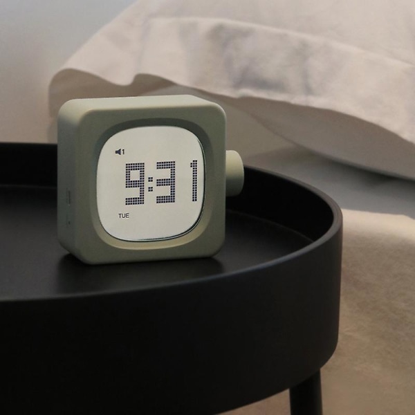 Grön digital väckarklocka, kompakt batteridriven väckarklocka, bakgrundsbelysning, temperatur, datum, hög buzzer, digital väckarklocka för sovrum, vardagsrum