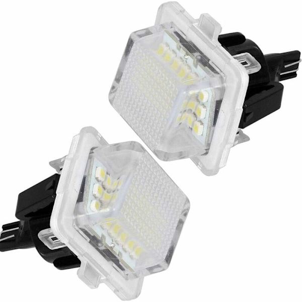Nummerplåtsbelysning 24-3528-SMD Lamp Assembly för denna Cl-klass Fel fri 3W 18 LED-lampor Vit Nummerplåtsbelysning 2-pack
