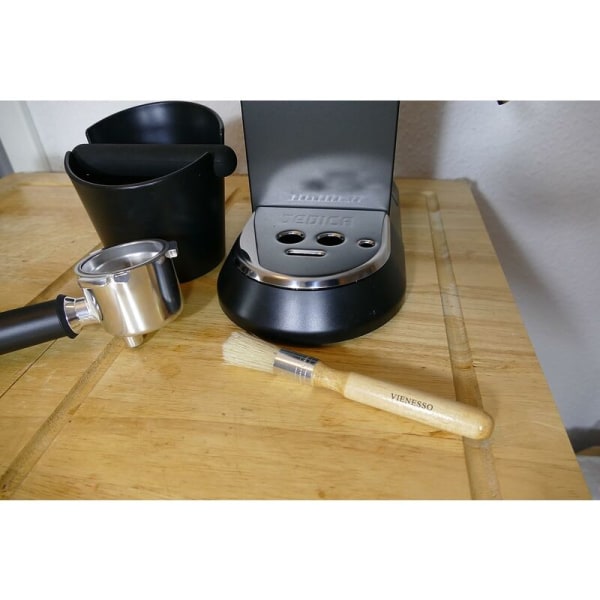 Espresso rengöringsborste för kaffekvarnar, mobila filter eller espressomaskiner - Elegant design med trähandtag, borste