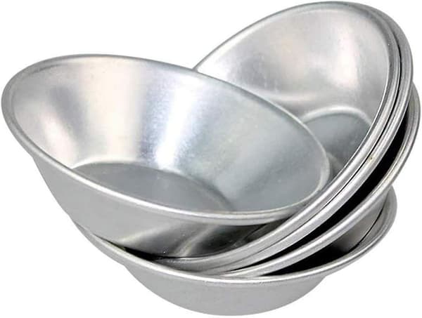 Set med 24 tårtformar, kakformar och bakplåtar, äggformar
