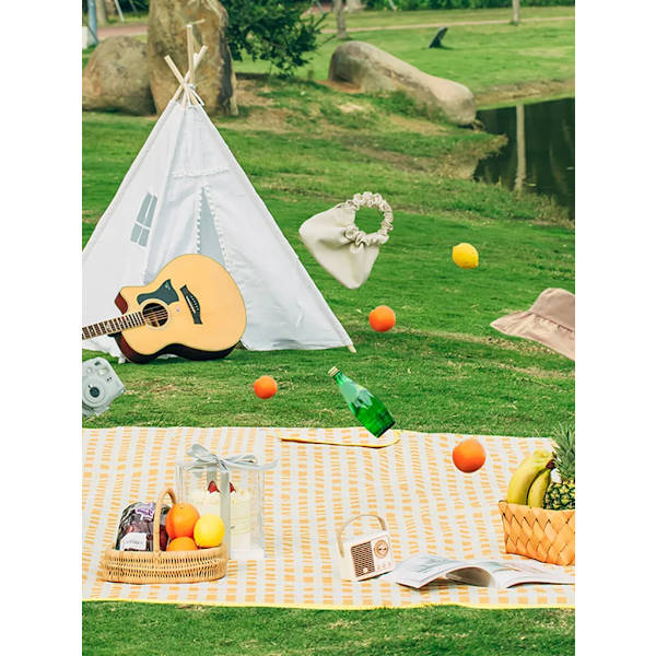 Picknickfilt, campingfilt, strandfilt, 100 x 150 cm, vattentät, snabbtorkande, hopfällbar, picknickfilt (gul)