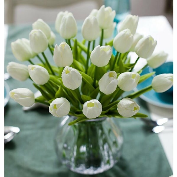Simulerad blomma, tulpan, konstgjord blomma, latexmaterial, äkta touch, bröllopsrum, familjehotell, fest, inredningsstudie, DIY-dekoration