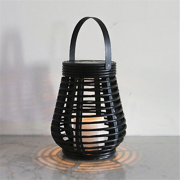 Rattan-effekt solcells-LED-trädgårdslykta