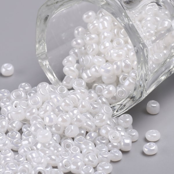 Seed beads - Vita pastell - 3 mm - 40 gram