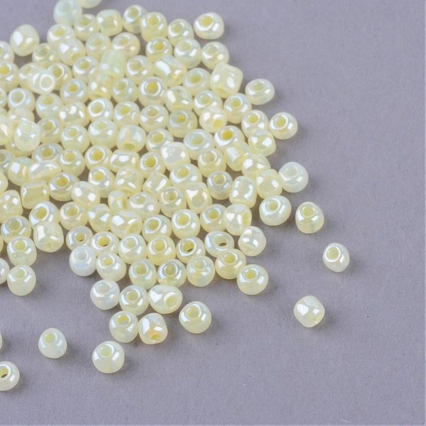 Seed beads - Gullris Pastell - 2 mm - 40 gram