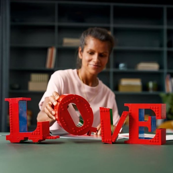 LEGO Art 31214 LOVE - Byggsats för vuxna - Dekoration och present till par LEGO® klossar i olika färger