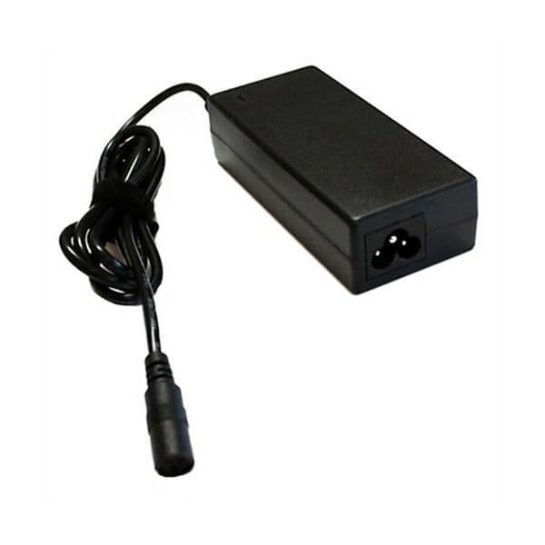 CoolBox COO-H413 65W bärbar laddare